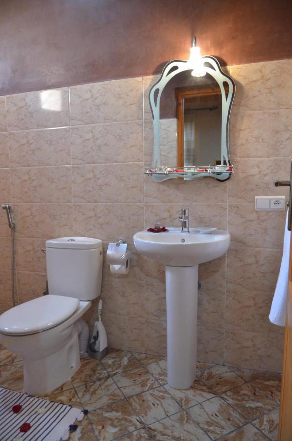 Riad Szavíra Kültér fotó